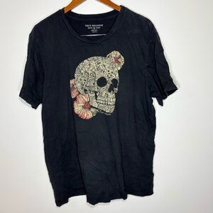 True Religion Black Short Sleeve Tee with Skull Design Size XXL‎ Factory fading